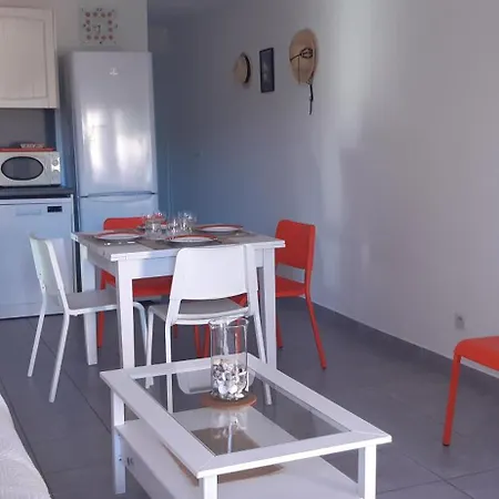 דירה Clementine - Gai Et Familial, Climatise, Rc De Maison, A 80m De La - Boulouris-sur-mer Saint-Raphaël