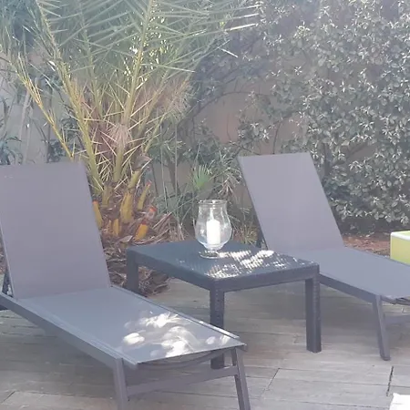 Apartment Clementine - Gai Et Familial, Climatise, Rc De Maison, A 80m De La - Boulouris-sur-mer Saint-Raphael (Var)
